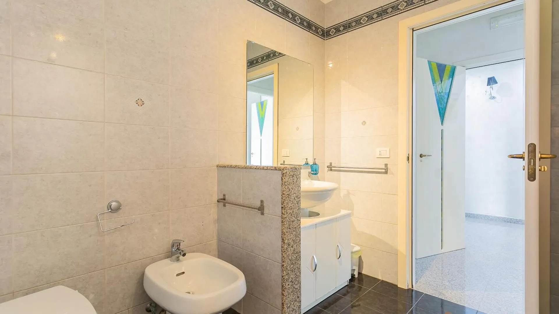 Fronte Mare By Apulia Accommodation Bari 0*,  Italien