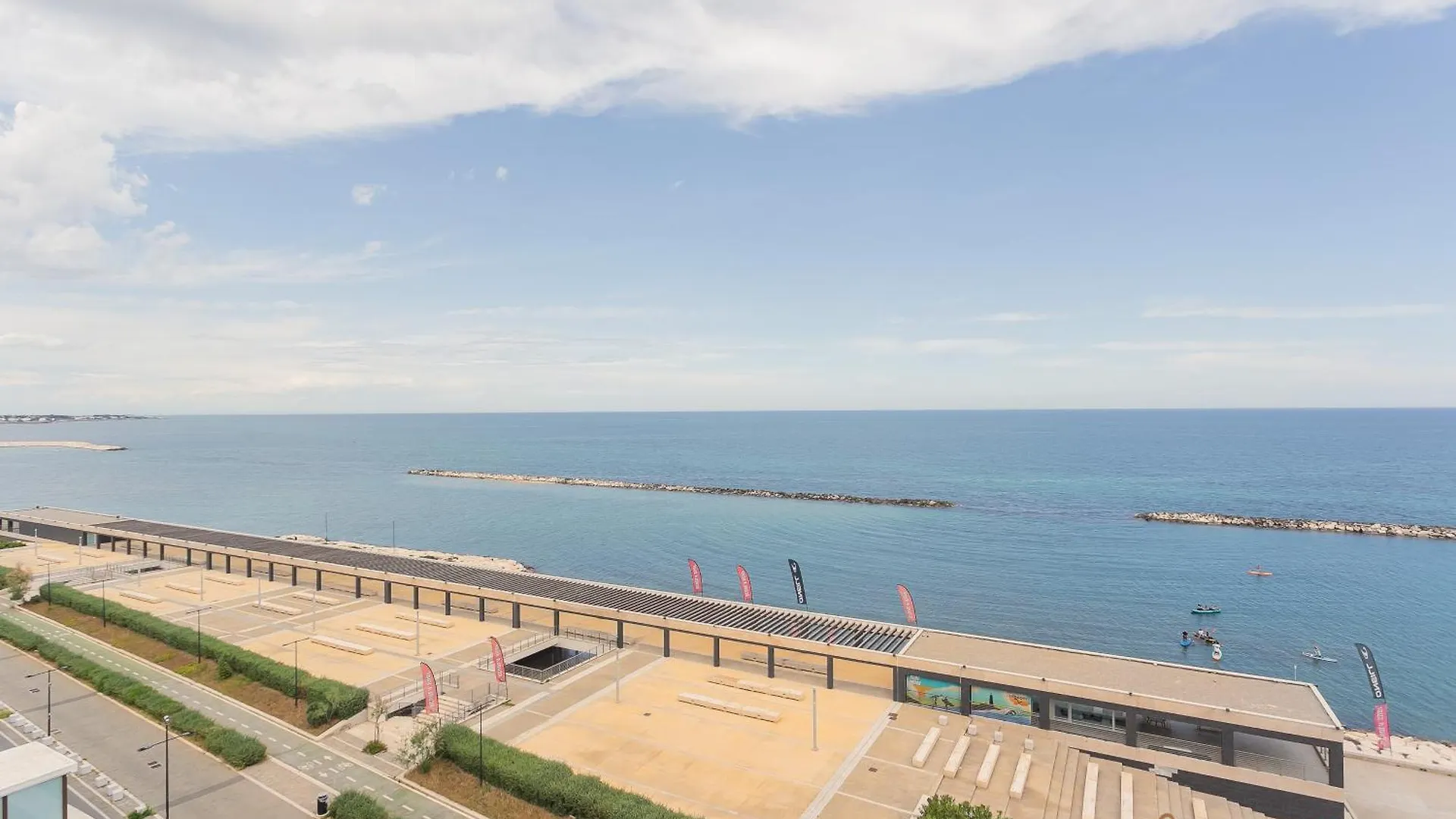 Fronte Mare By Apulia Accommodation Bari Apartament